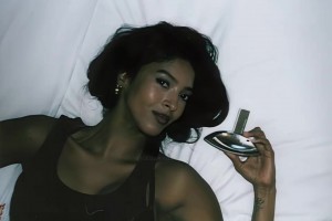 科比大女儿娜塔莉亚CK秀场度过夜晚碎片，Nani太高级了，美的不行